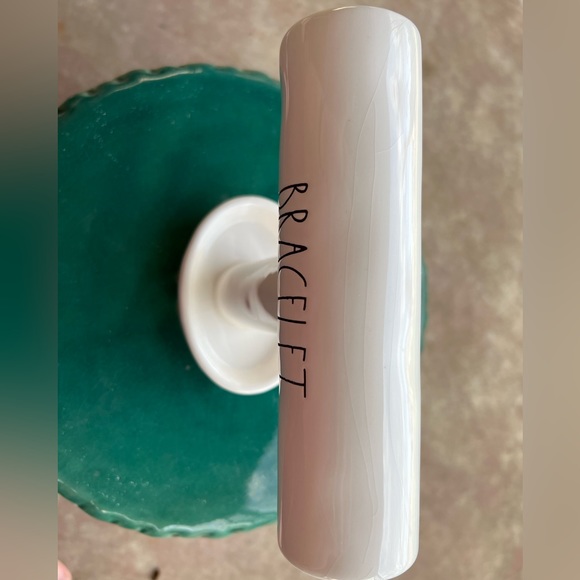 Rae Dunn- Bracelet Holder - Picture 5 of 6